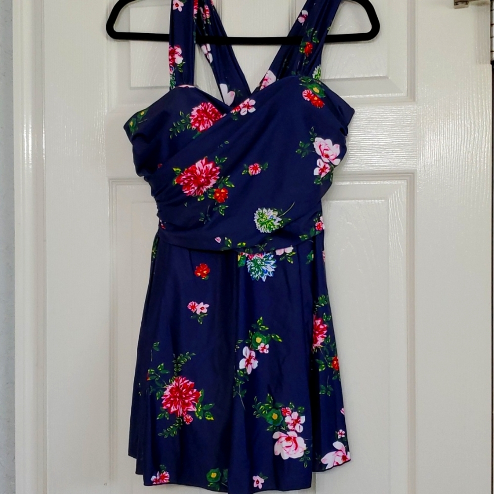 One piece swimdress by Cocopear